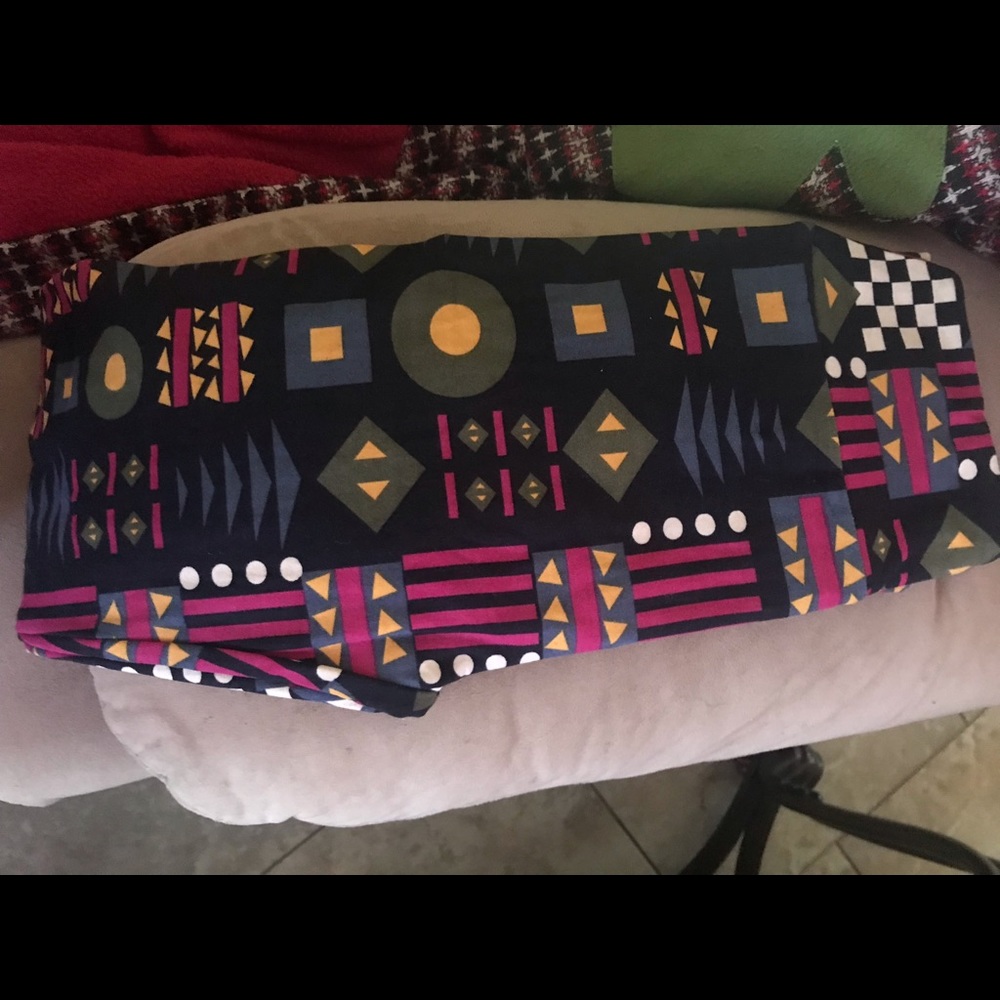 Nwot Lularoe leggings os
